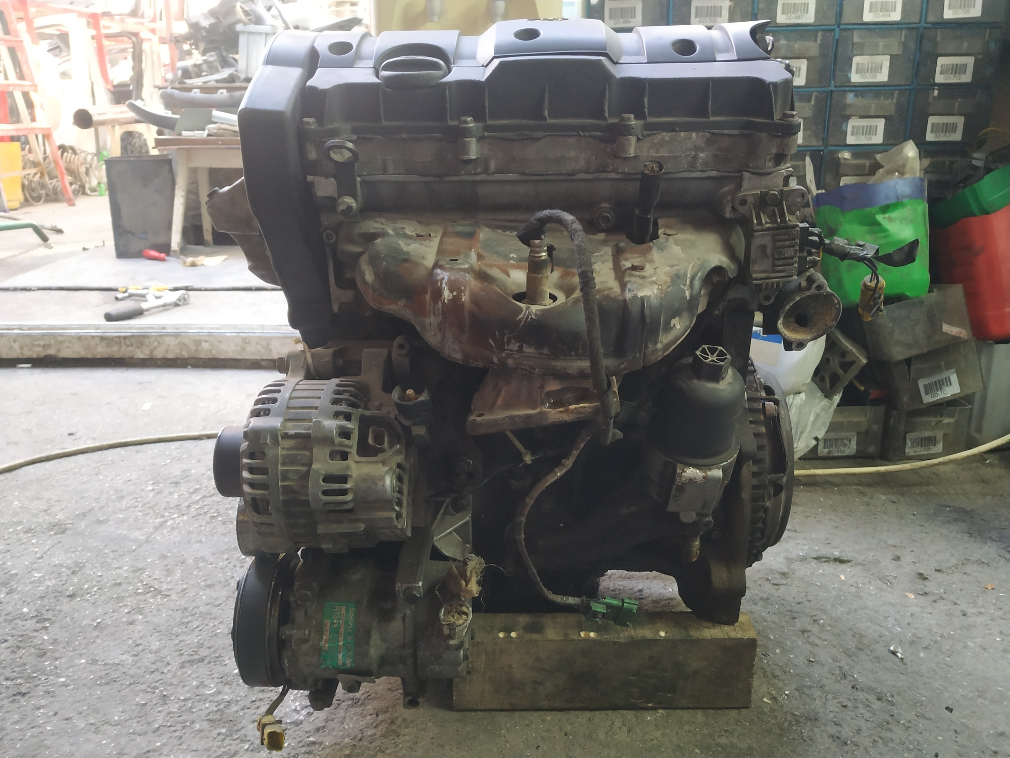 Peugeot 307 1.6benzinli motor 